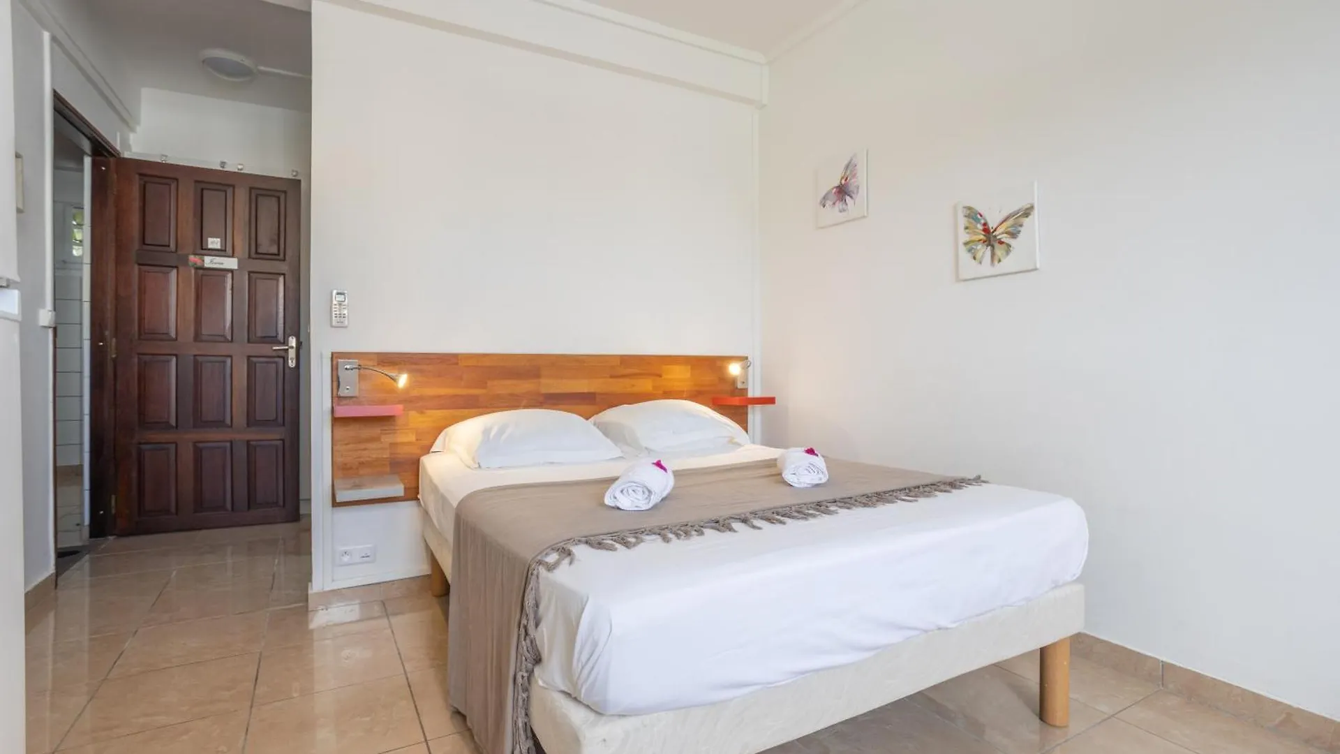 Apartment Studio 101 - Ixora - Proche Plage Les Trois-Ilets